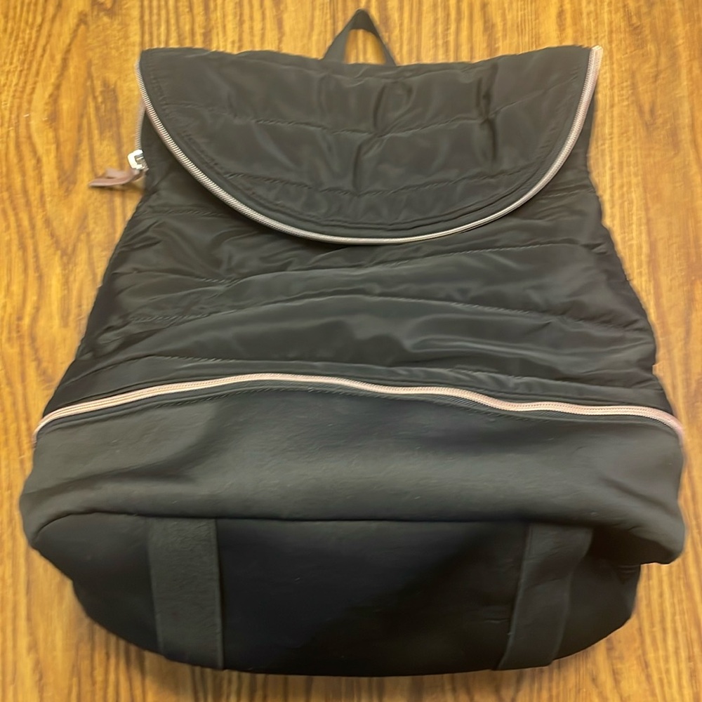 Stella & Dot Black Crush It Bag